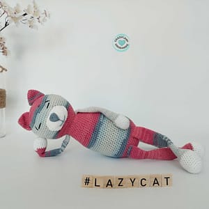 kot robiony ręcznie na szydełku, maskotka miś amigurumi