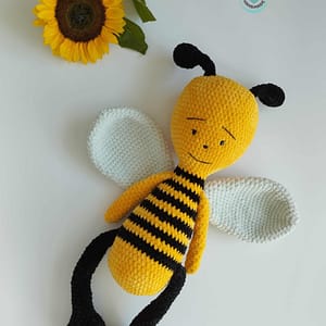 pszczólka robiony ręcznie na szydełku, maskotka miś amigurumi