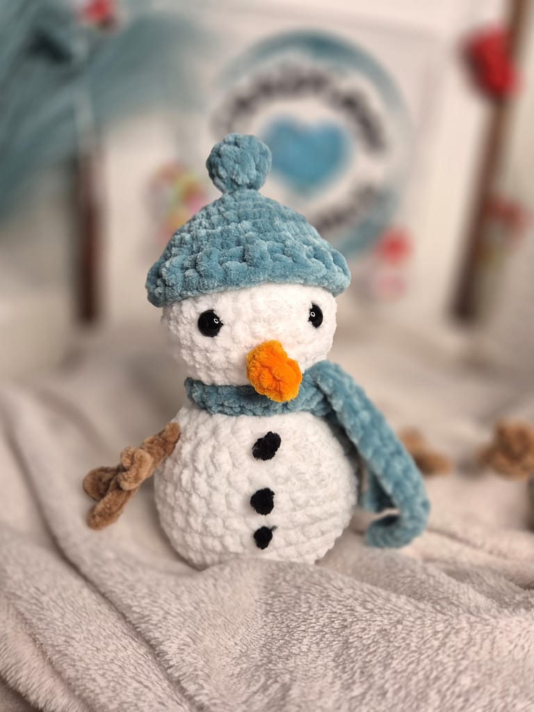 bałwanek na szydełku