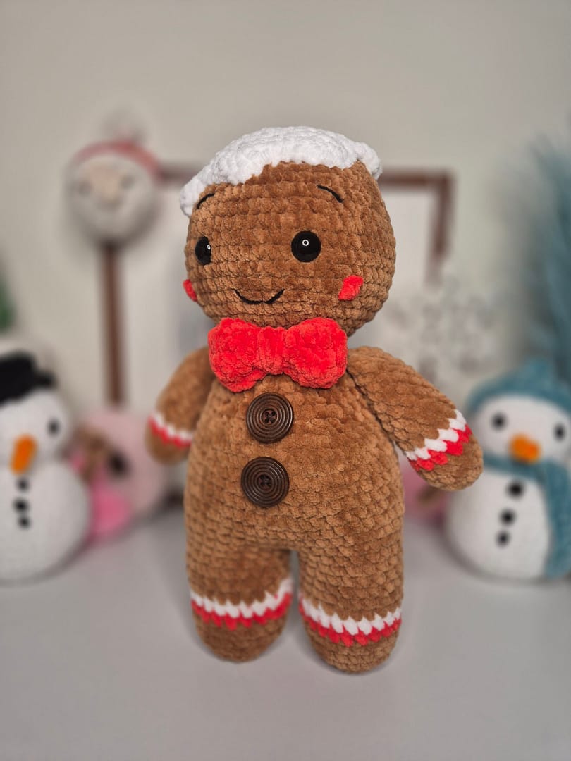 maskotka zrobiona ręcznie na szydełku ciastek